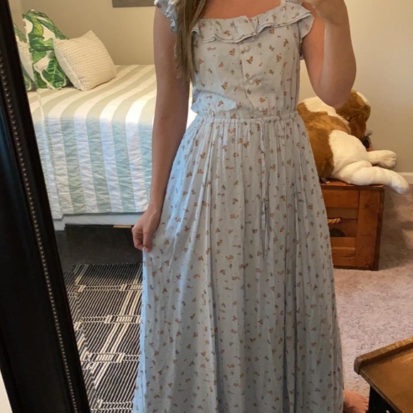 Gal Meets Glam Patricia Maxi - Picture 4 of 6